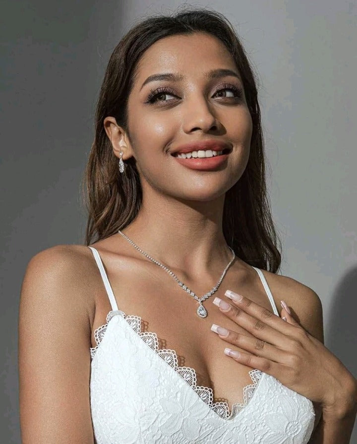 Bernet Necklace Set