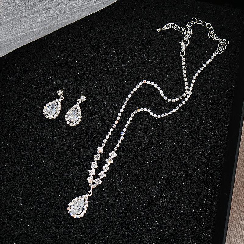 Bernet Necklace Set