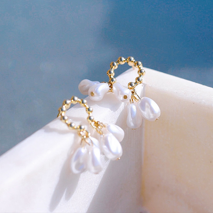 Hallow Pearl Earrings