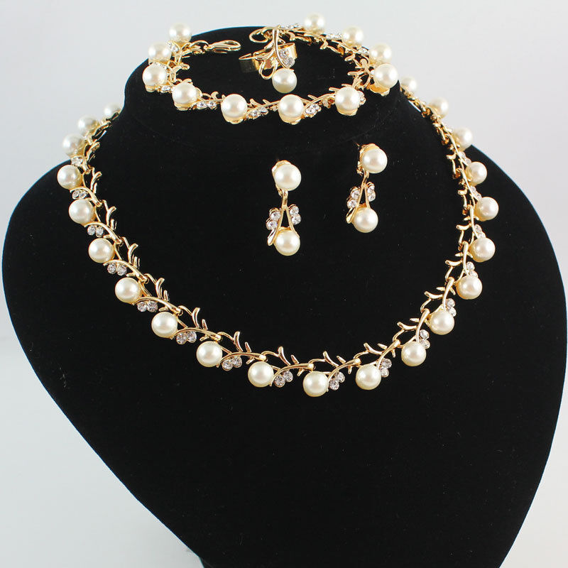 Wonda Necklace Set
