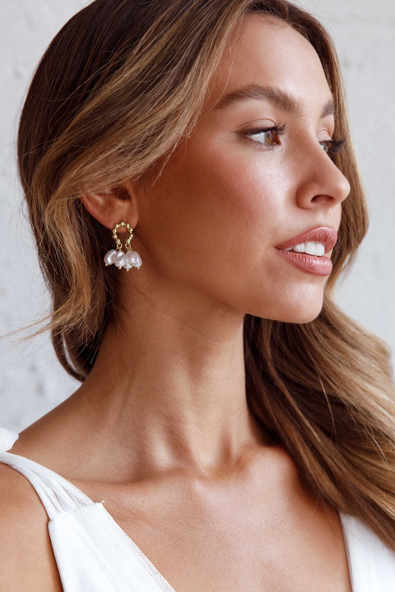 Hallow Pearl Earrings