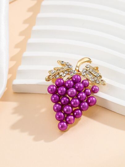 Grapple Grape Brooch/Pendant