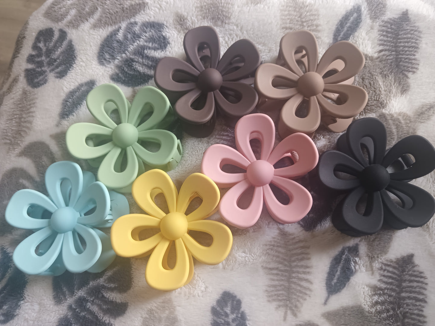Yuri Hair Clips
