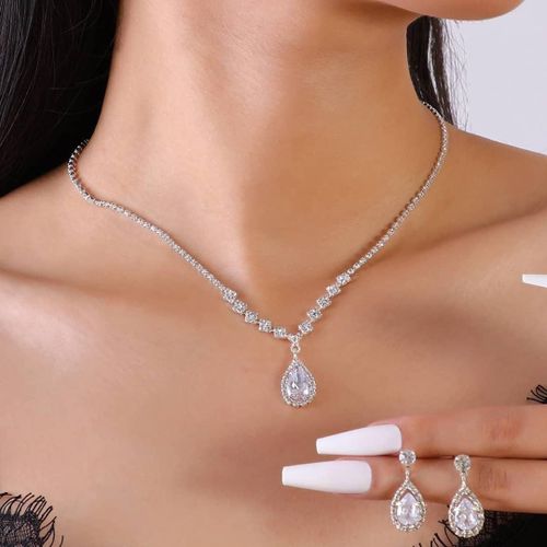 Bernet Necklace Set