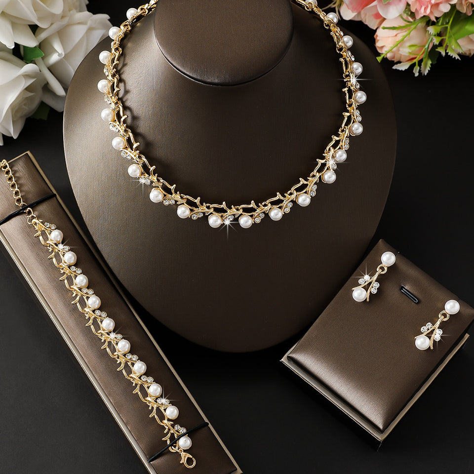 Wonda Necklace Set