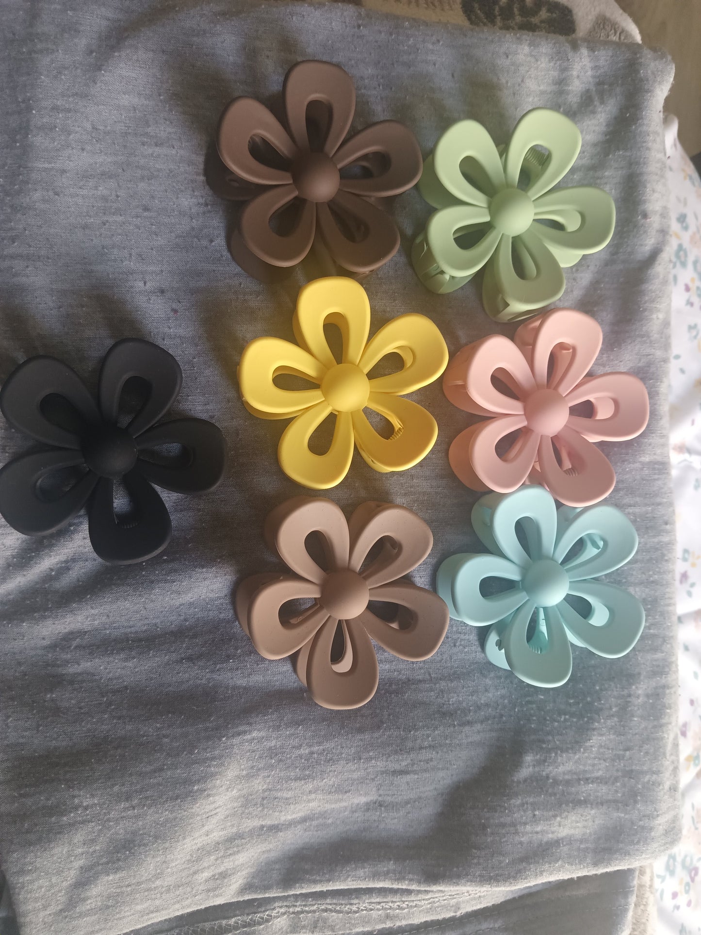 Yuri Hair Clips