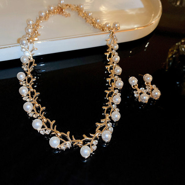 Wonda Necklace Set