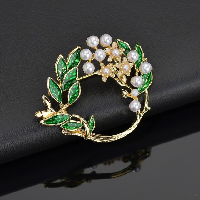 Gloriana Emerald Brooch