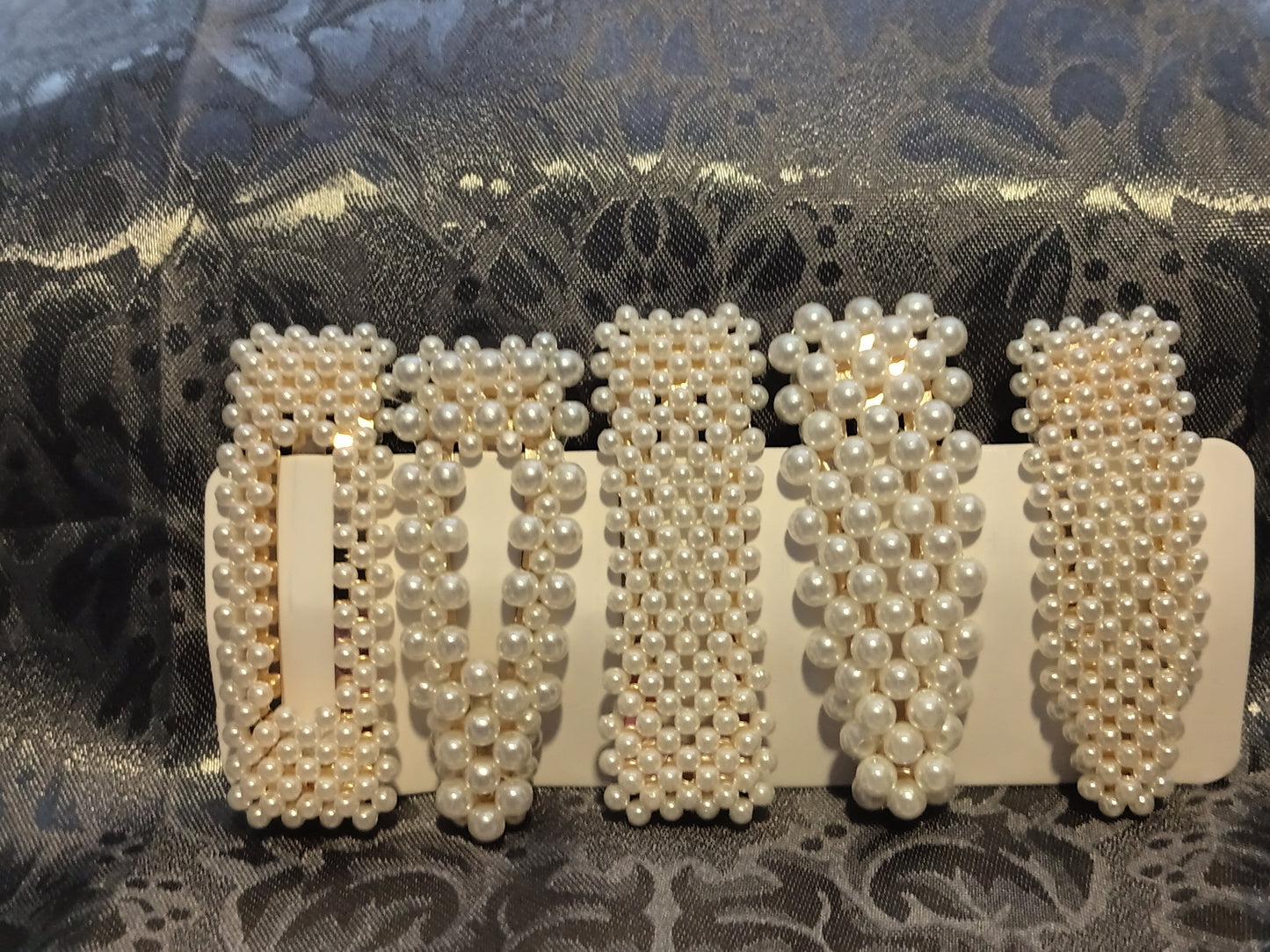 Maddie Pearl Snap Hair Clip.