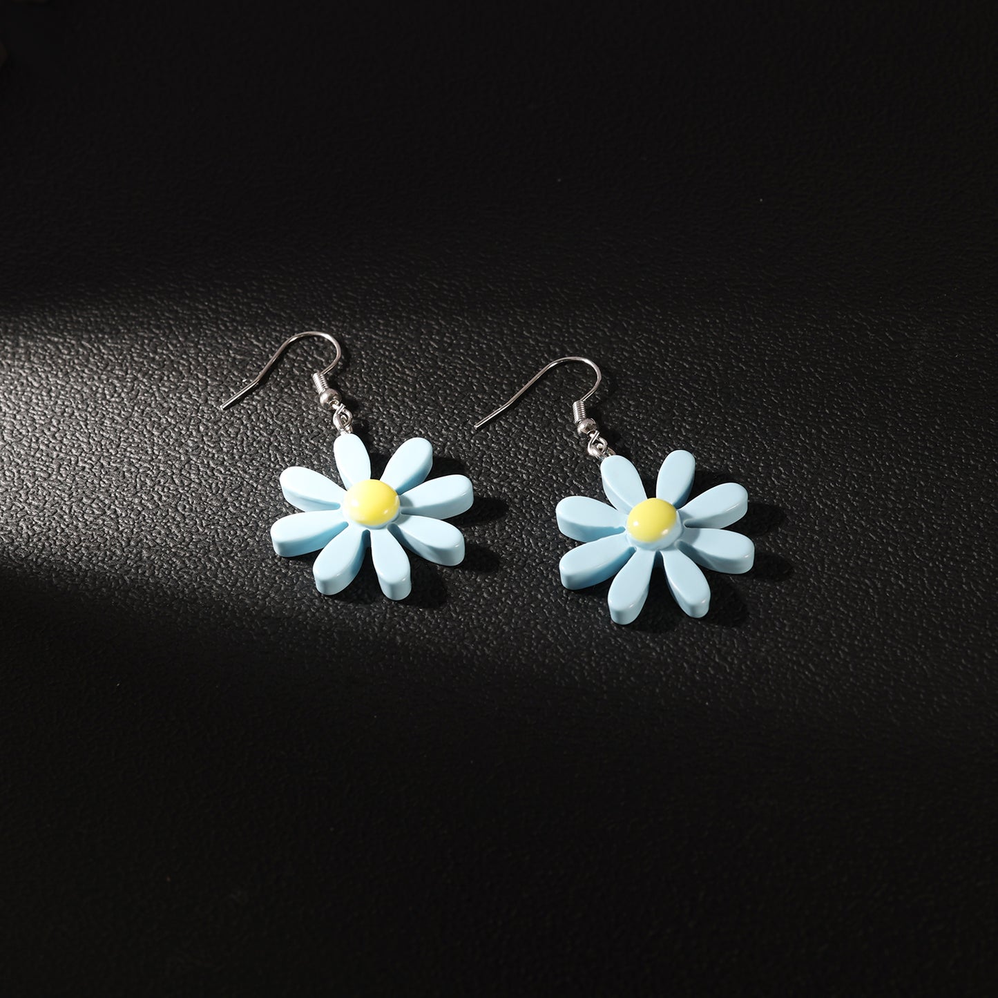 Resin Daisy Flower Earrings