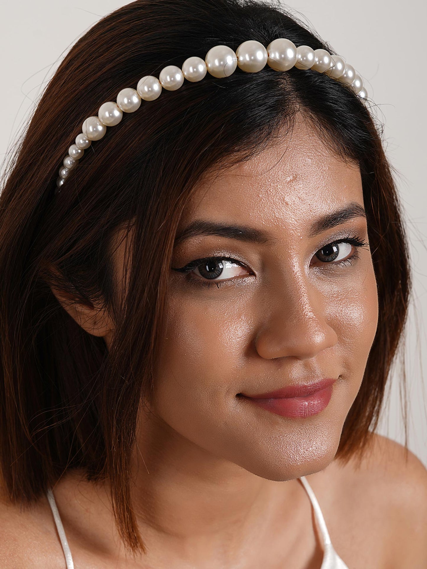 Cynthia Pearl Head Band