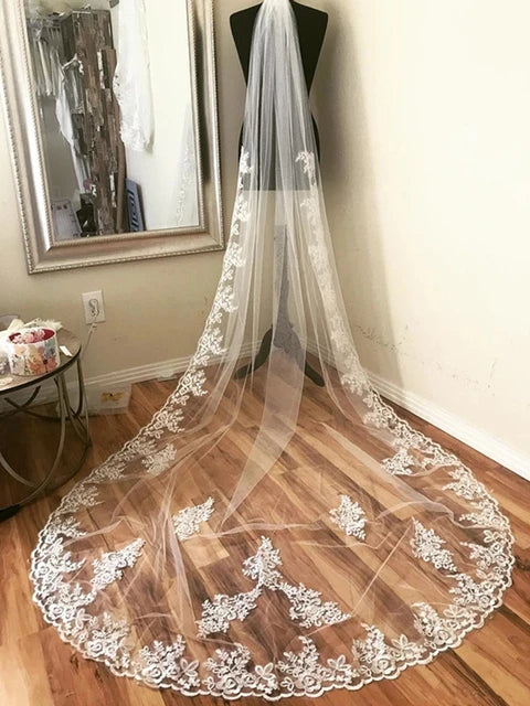 Tonya Floral Veil