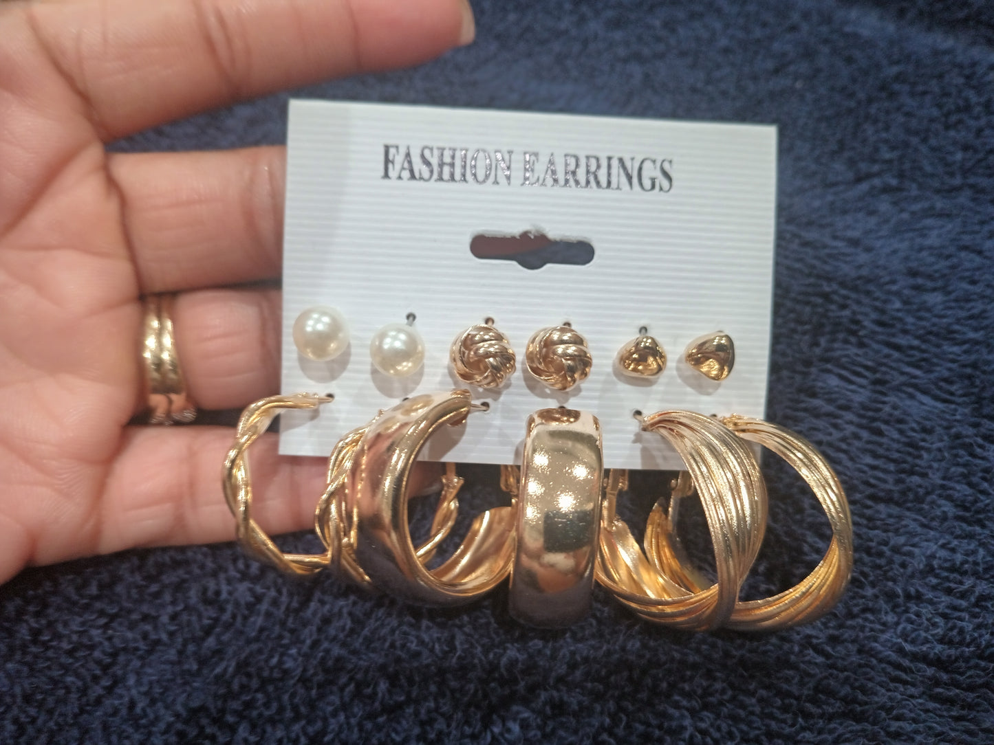 Giliani Gold Earrings Sets