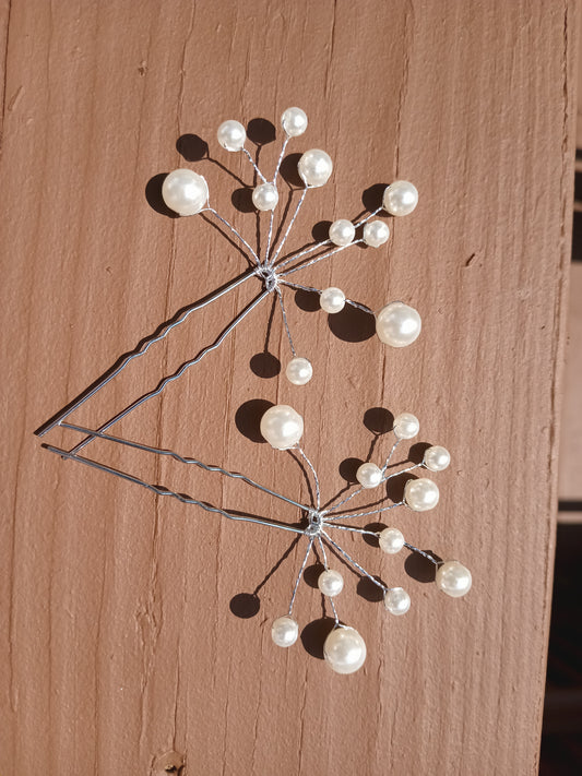 Dixcie Pearl Hair Pin