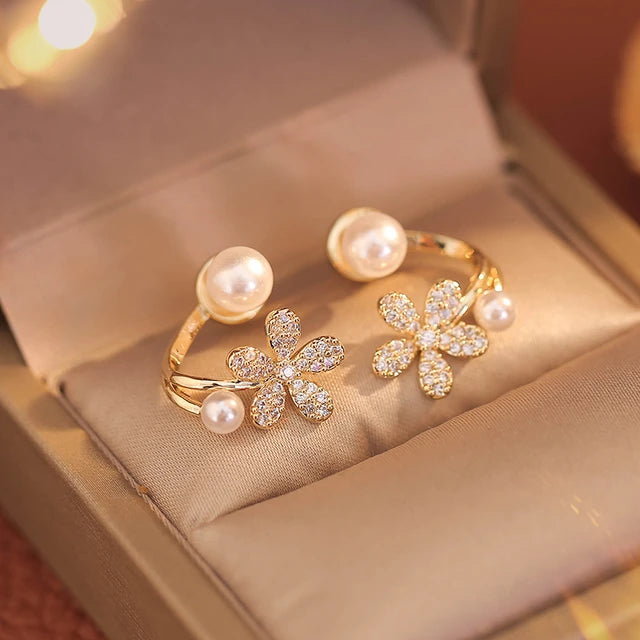 Renina Pearl Stud Earrings