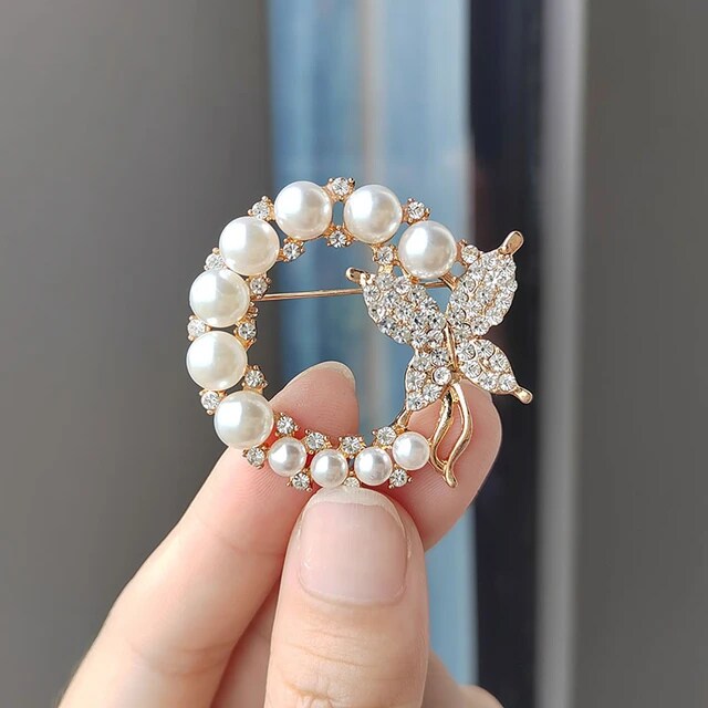 Valrie Pearl Brooch