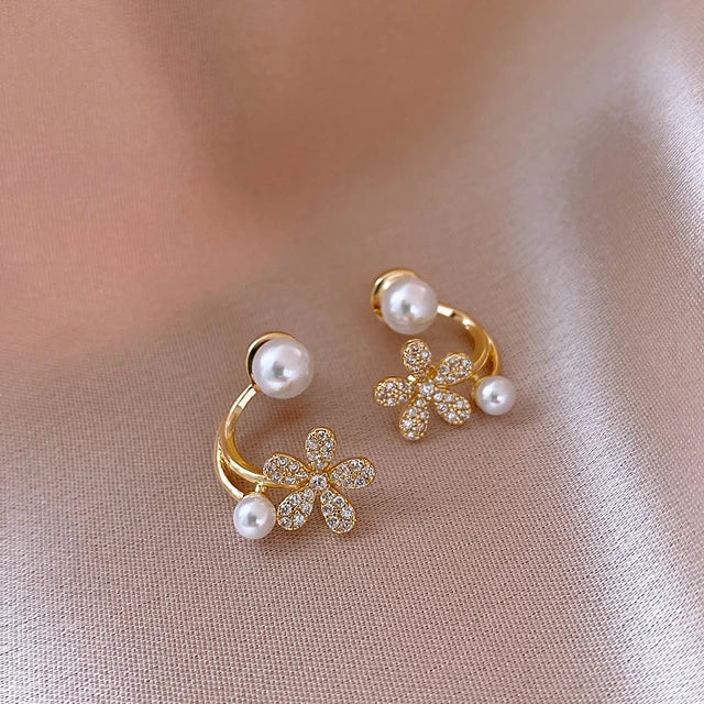 Renina Pearl Stud Earrings