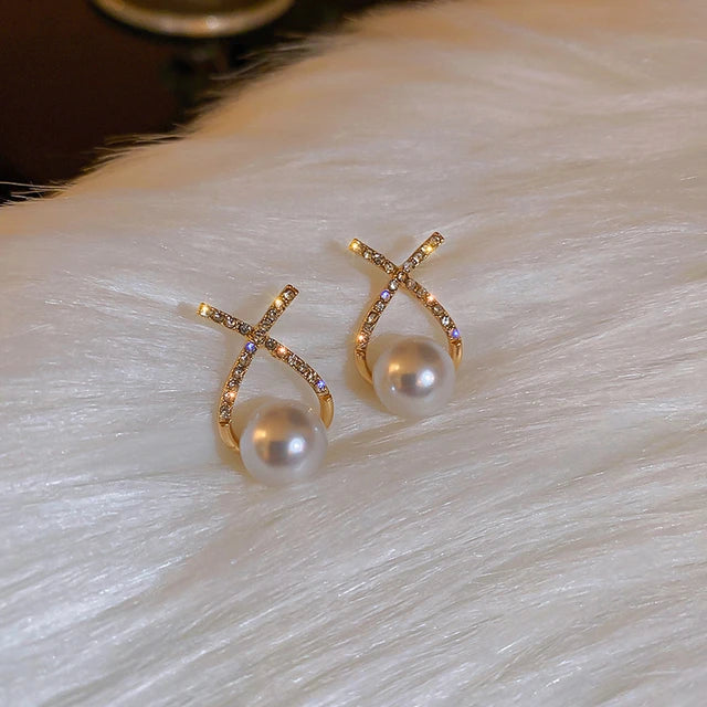 Robyn Pearl Earrings