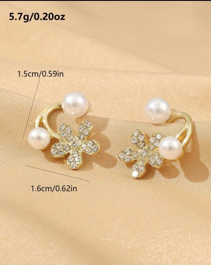 Renina Pearl Stud Earrings