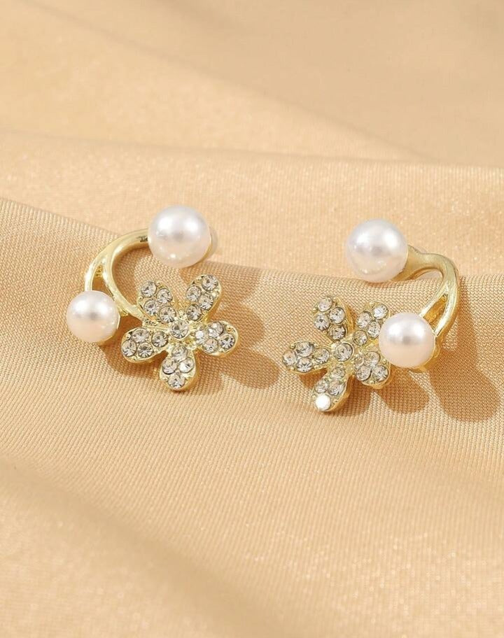 Renina Pearl Stud Earrings