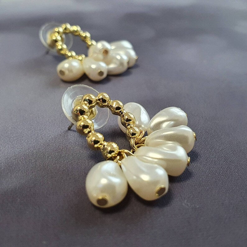 Hallow Pearl Earrings