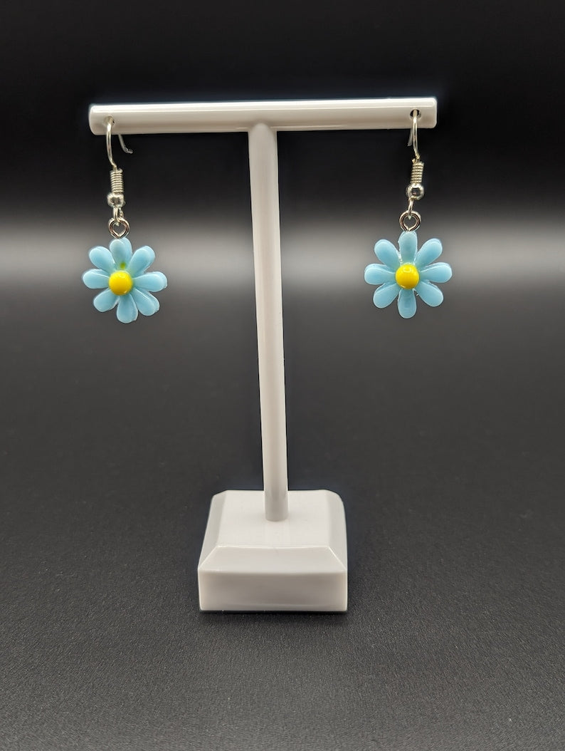 Resin Daisy Flower Earrings