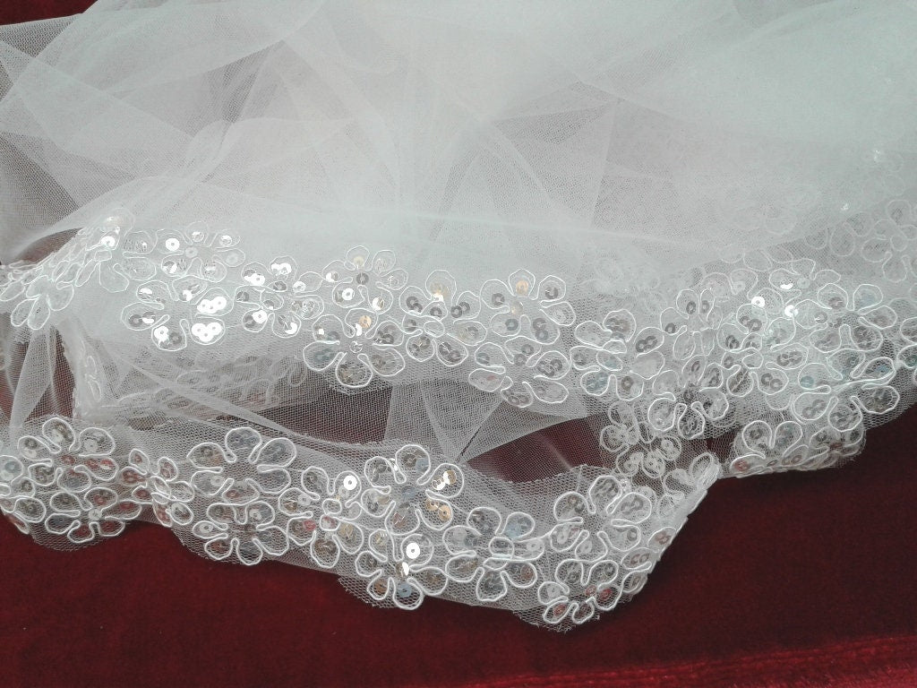 Plumbella Comb-less Veil
