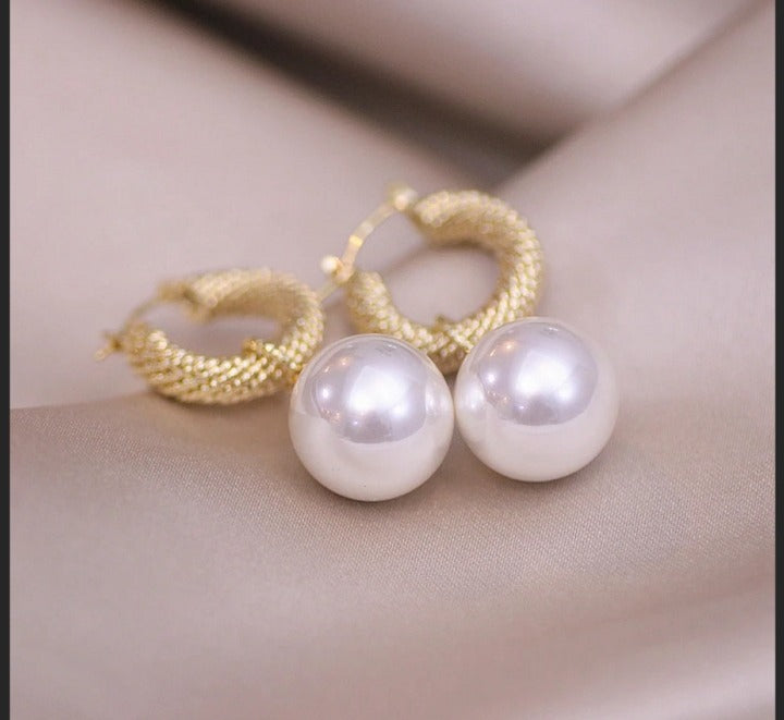 Roped Pearl Earrings