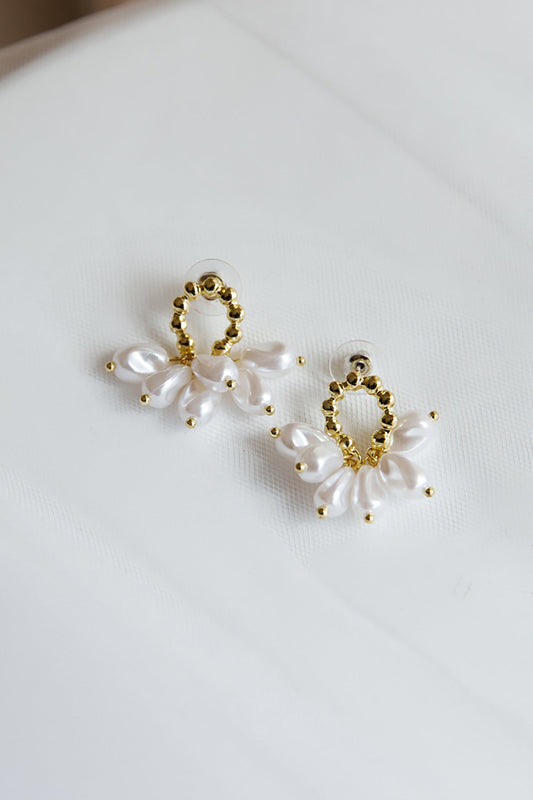 Hallow Pearl Earrings