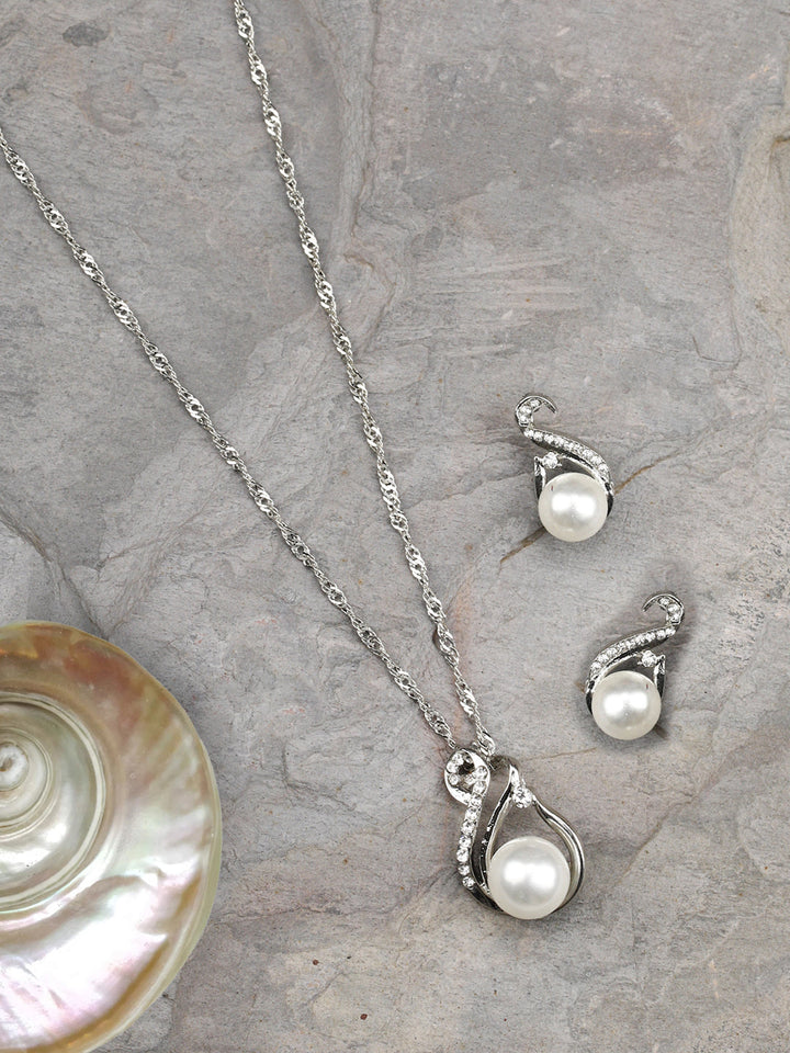 Hannah Necklace Set