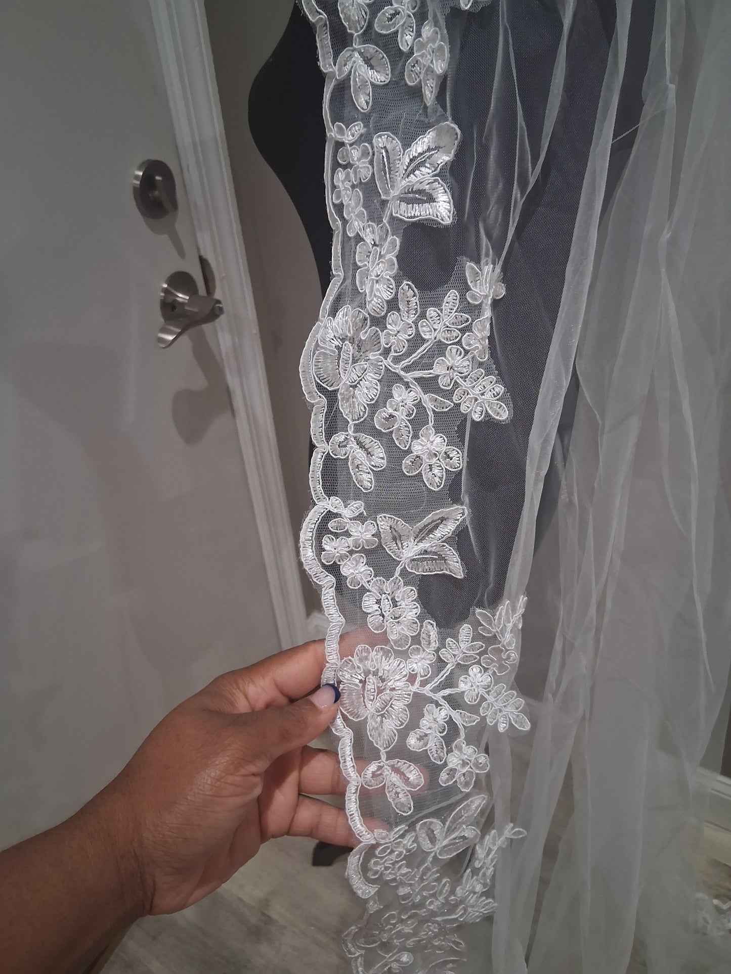 Tonya Floral Veil