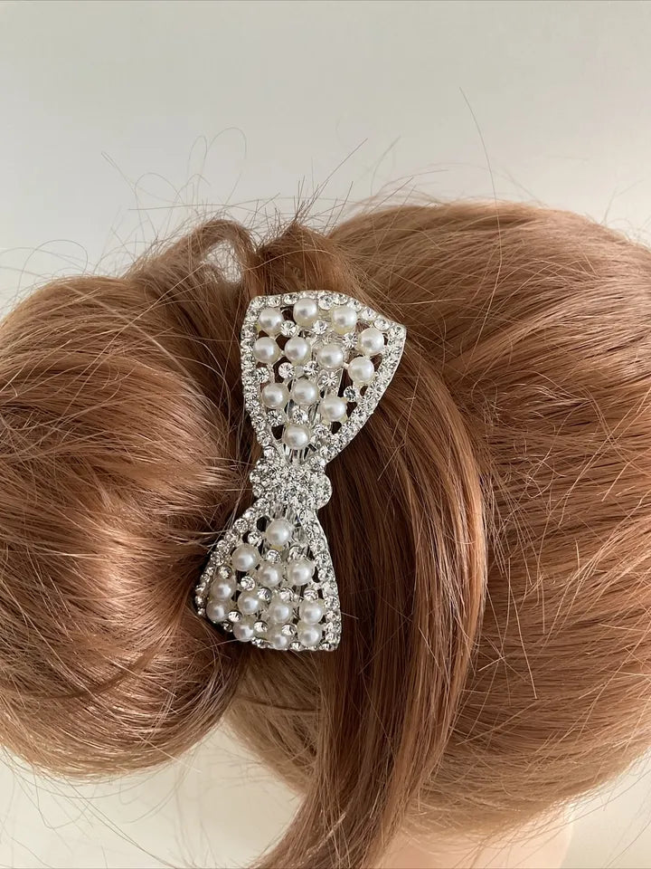 Renae Pearl Bow