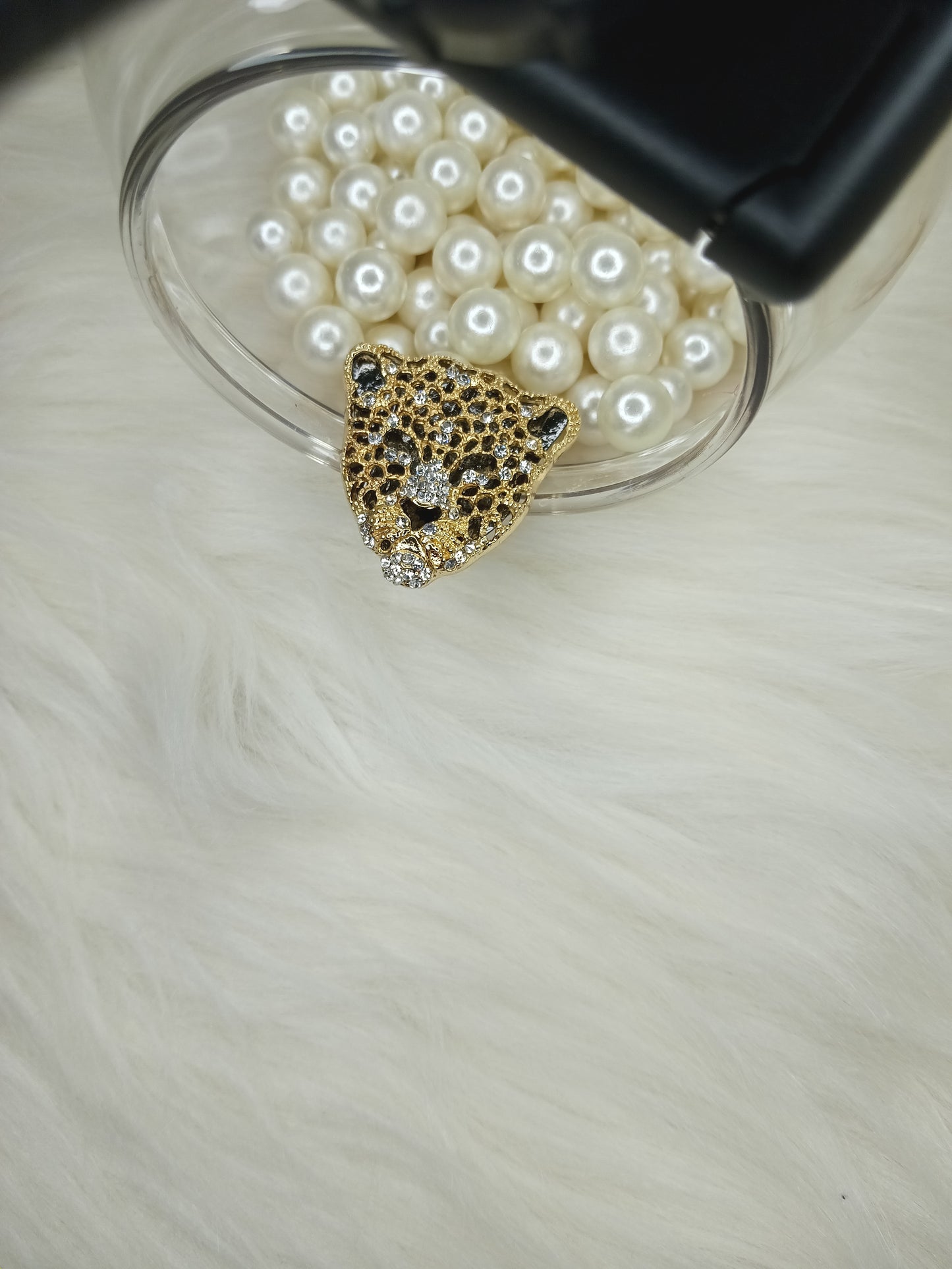 Leopard Brooch