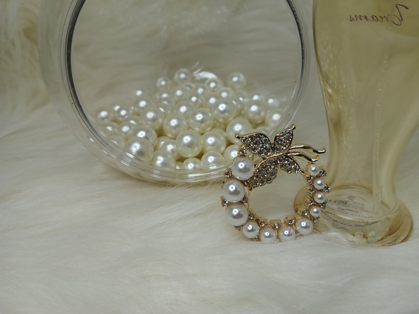 Valrie Pearl Brooch