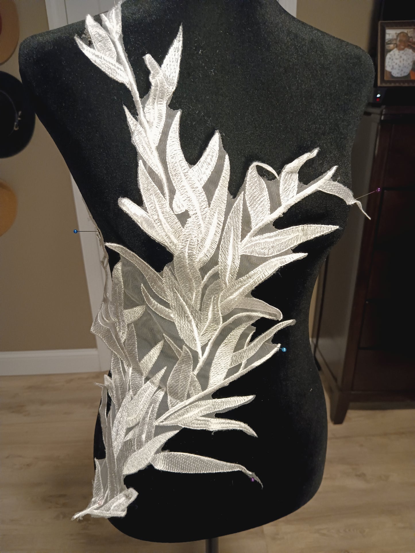 Janael Bamboo Leaf Applique